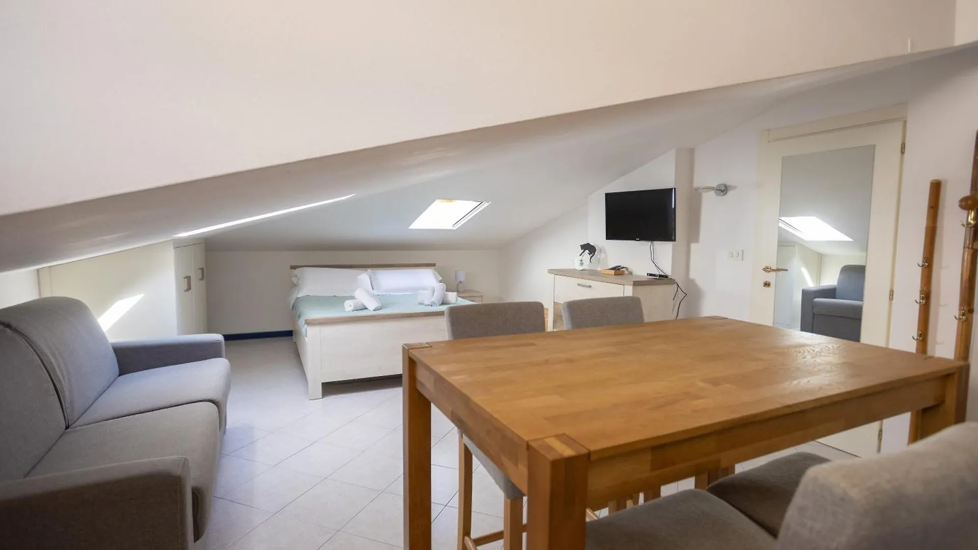 Aqua E Legno, Mansarda Sul Mare Apartment Lido di Jesolo